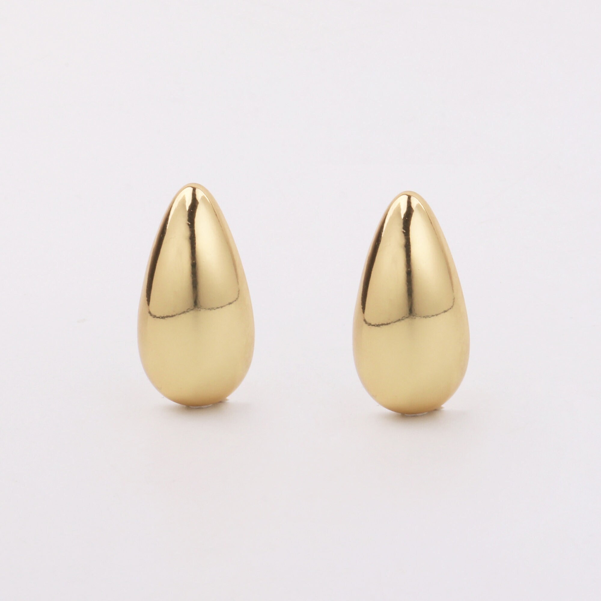 Unique Handcrafted 1 Pair Delicate 18Kt Gold Filled Petal Leaf Oval Earrings Ear Studs, Light Weight Brands