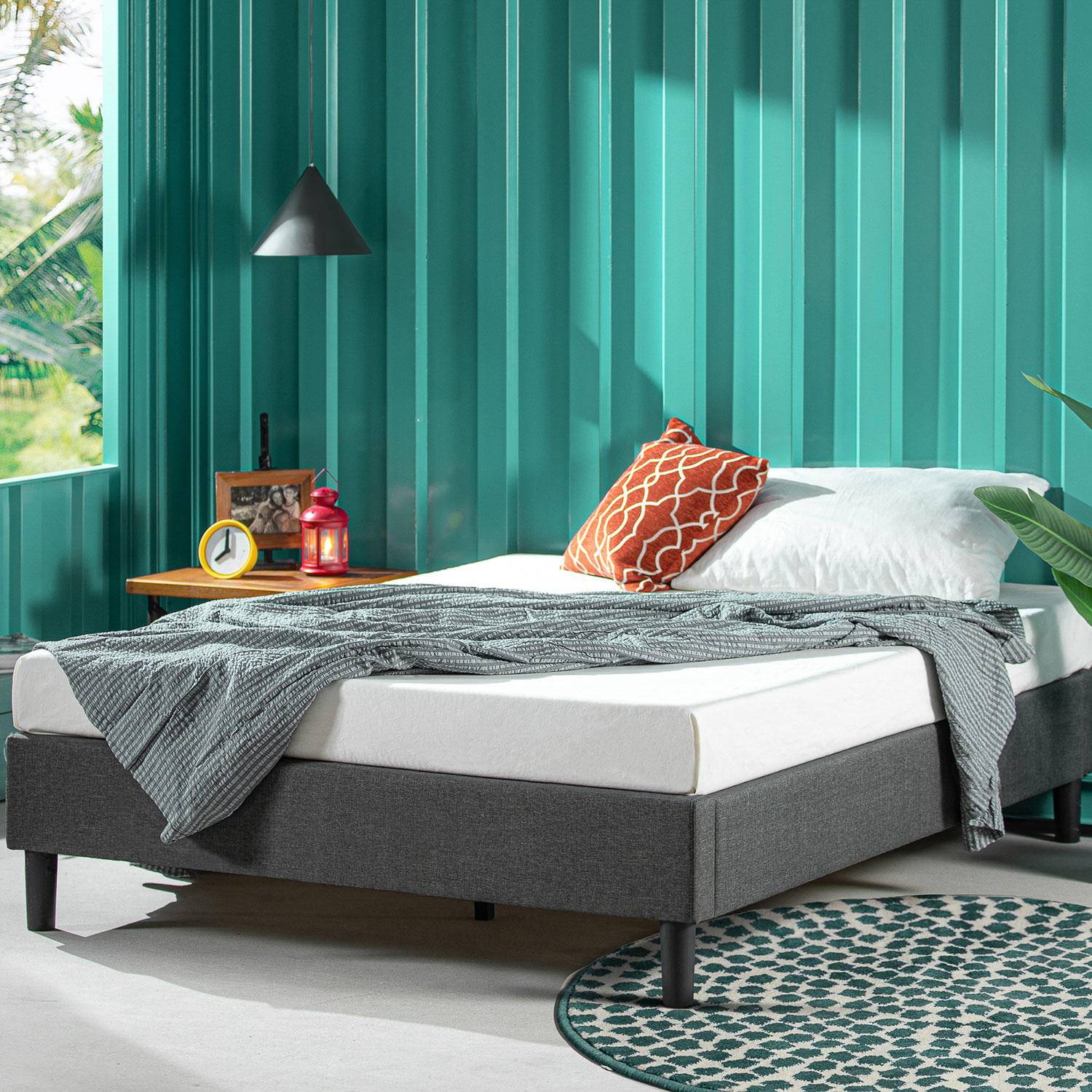 Night Therapy Grey Essential Upholstered Platform Bed - King:- King