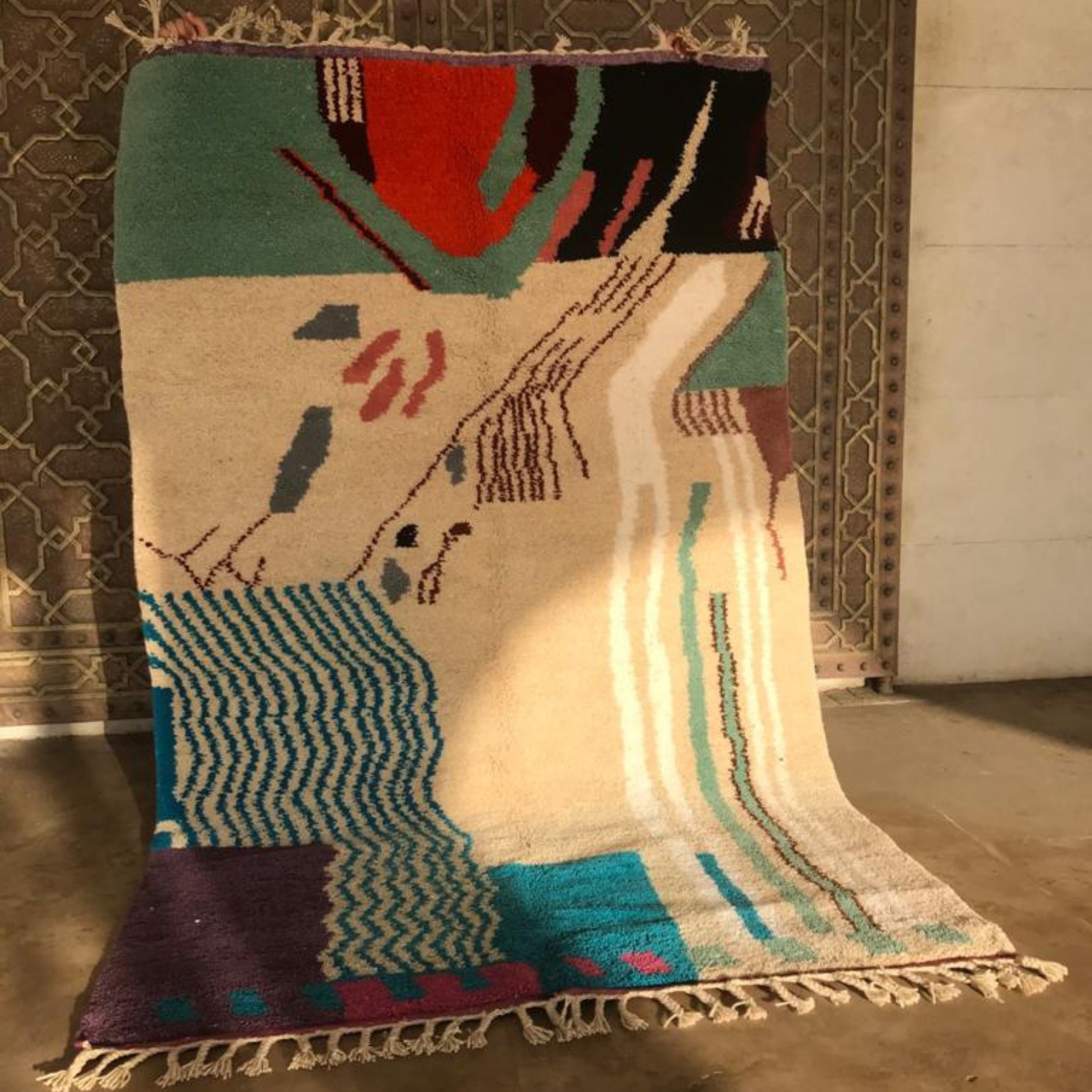 Artistic Wool Rug, Moroccan Handmade Rug For Your Living Room, Steel Blue & White Made From Wool Of Sheep, Best Artistic Tufted