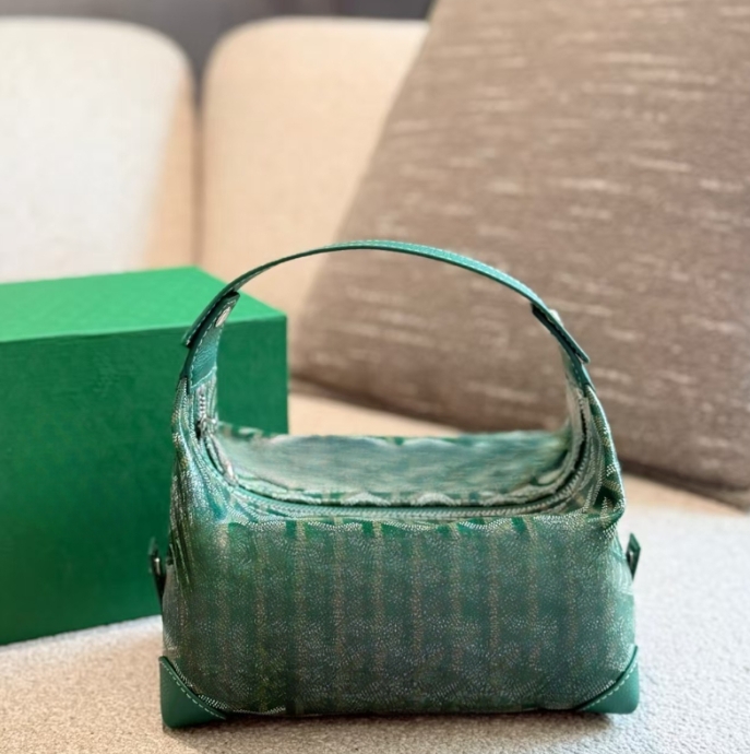 2025Fashion designer men and women's toiletry bag, makeup bag, hand-held toiletry bag, large capacity waterproof 10A