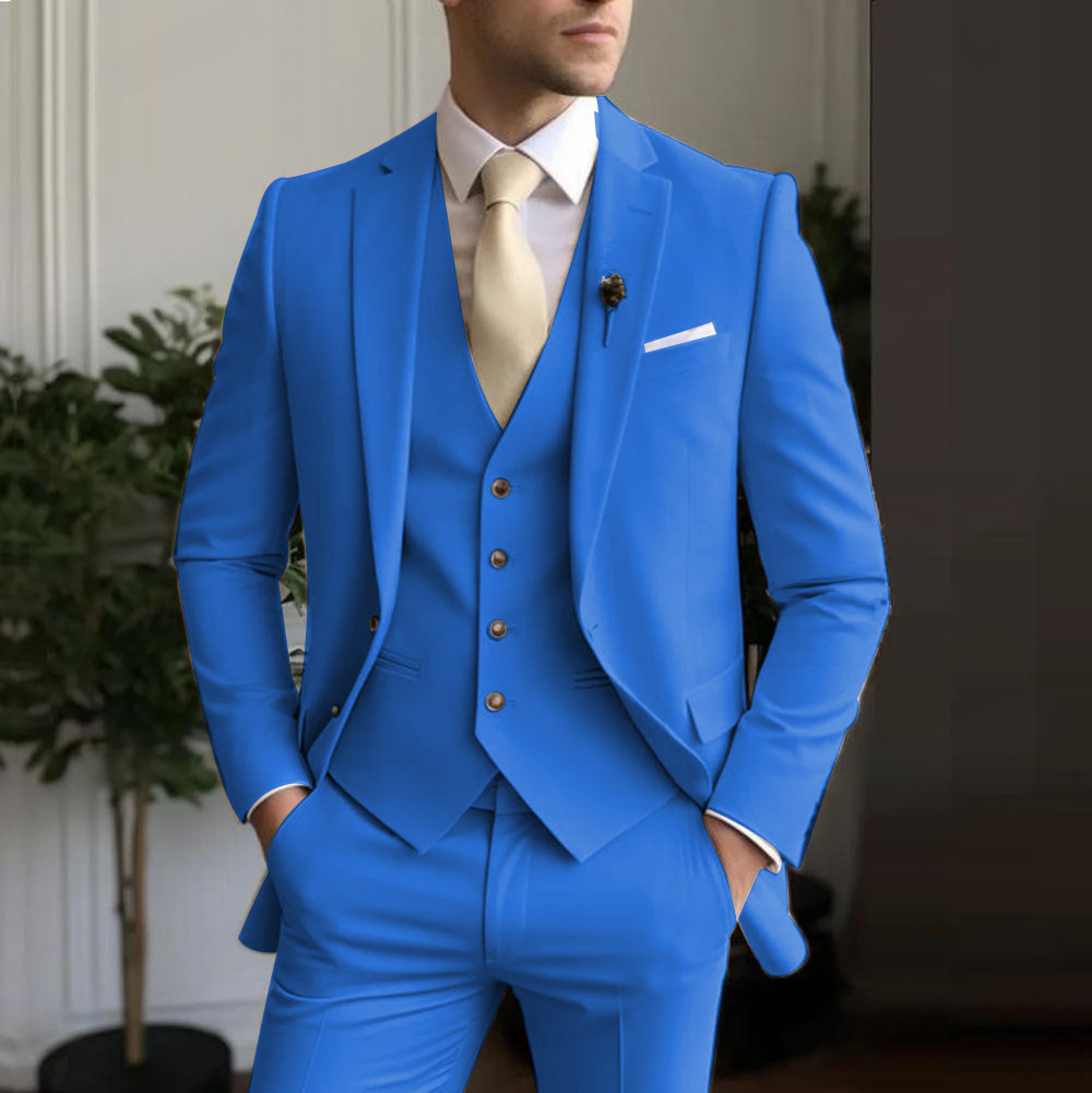 3582 Seasonal Versatility with Matching Men's and Womens Autumn Wear