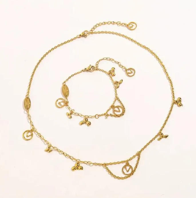 Fashion Gold Plated Brand Designer Pendants Necklaces Stainless Steel Letter Necklace Jewelry Wedding Christm Accessories Gift