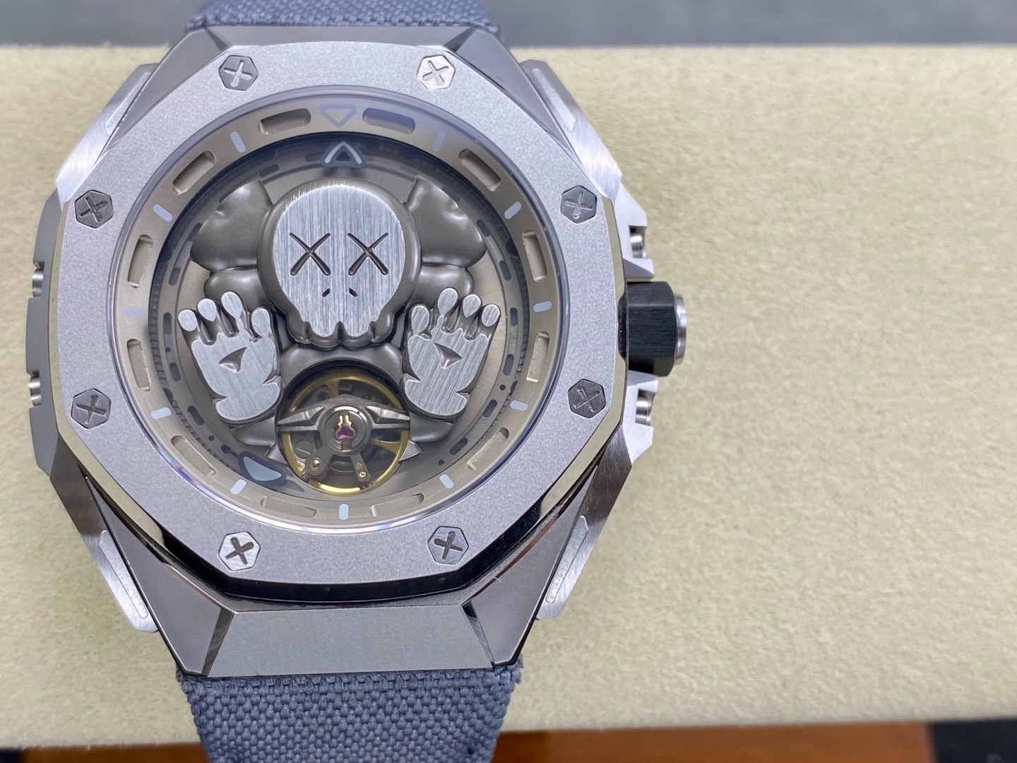 LS. Factory 26656 watch diameter 43 mm thick 17 mm sapphire glass mirror with fully automatic flywheel movement