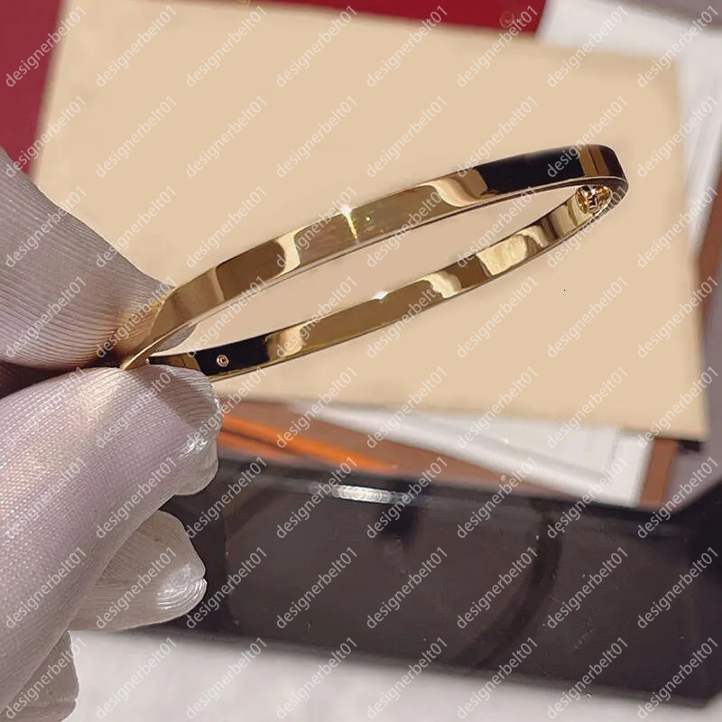 Women's bracelet designer bracelet luxury titanium steel hard body bracelet fashion women's bracelet bracelet classic 4mm cuff bracelet ch