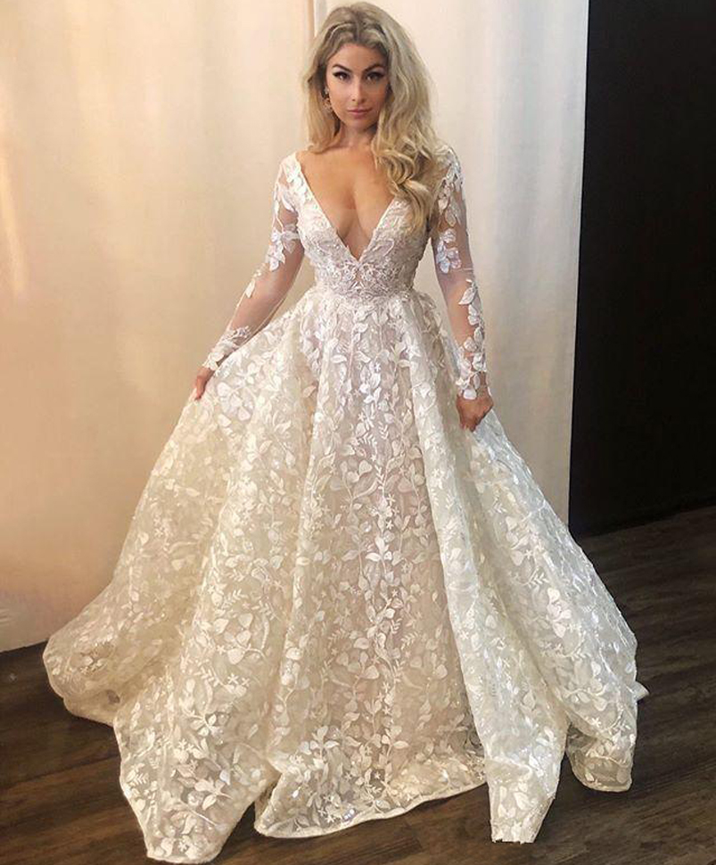 Arabic Long Sleeves A Line Lace Wedding Dresses Deep V Neck Sweep Train Backless Plus Size Bridal Gowns Vestidos De Novia