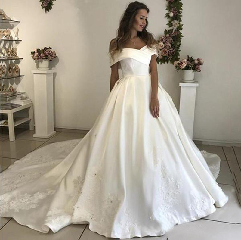 Off Shoulder Lace Ball Gown Wedding Dresses with Beaded Appliques Court Train Cap Sleeves Satin Lace up Back Bridal Gowns