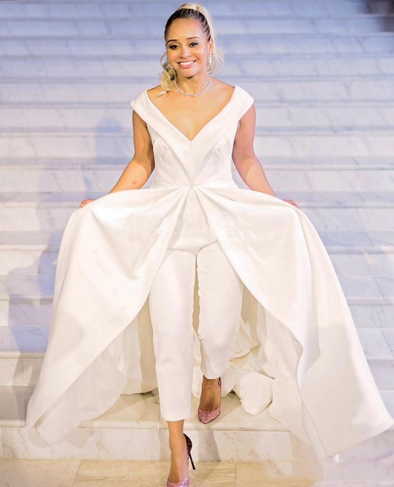 Off the Shoulder A Line Jumpsuits Evening Dresses V Neck Sweep Train Satin Formal Prom Party Gowns Pants Special Occasions