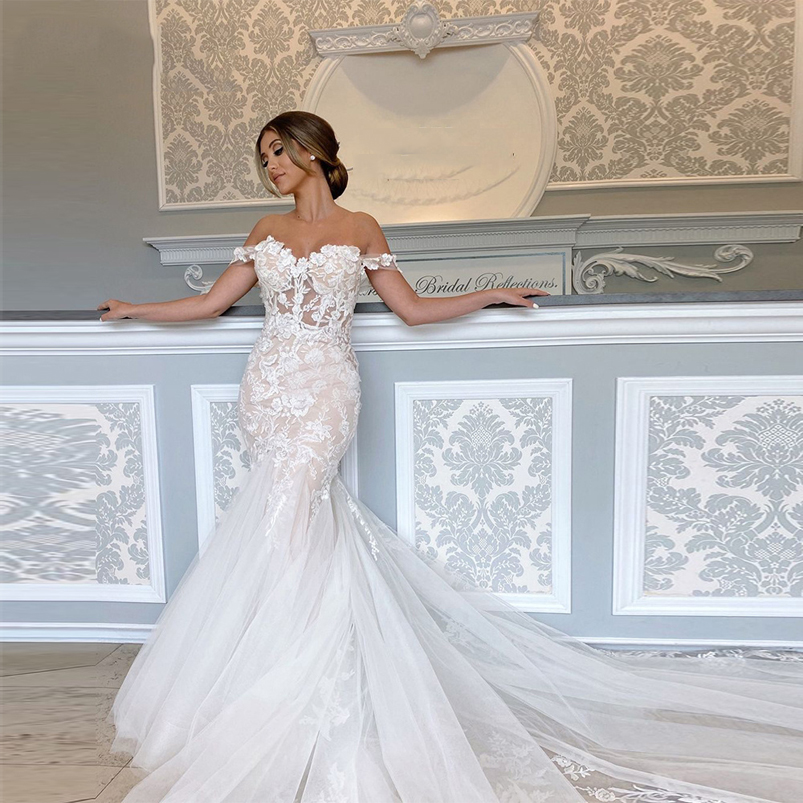 Off the Shoulder Lace Mermaid Wedding Dresses Appliqued Cap Sleeves Sweep Train Bohemian Tulle Bridal Gowns
