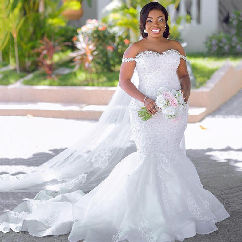 Off the Shoulder Lace Plus Size Mermaid Wedding Dresses Crystal Beaded Appliques Sweep Train Corset Back African Bridal Gowns
