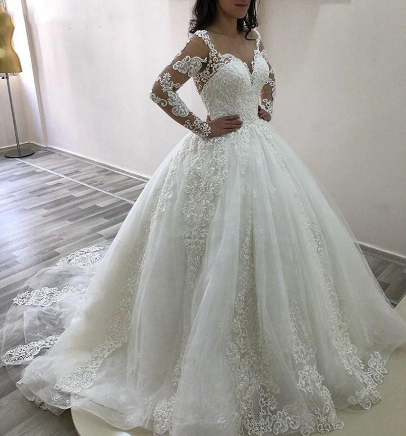 Vintage Long Sleeve Ball Gown Lace Wedding Dresses with Appliques Court Train Lace-Up Back Tulle Bridal Gowns vestidos de novia