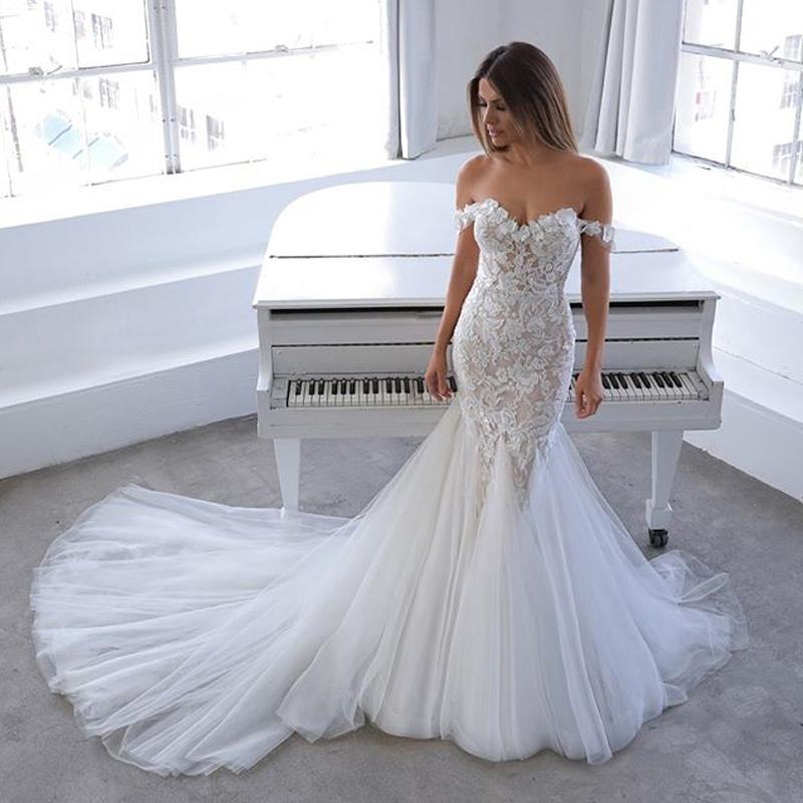 Vintage Off the Shoulder Lac Mermaid Wedding Dresses Appliqued Court Train Short Sleeves Corset Tulle Bridal Gowns